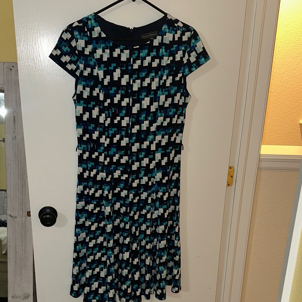 Jessica Howard Blue and White Patterned Midi Dress